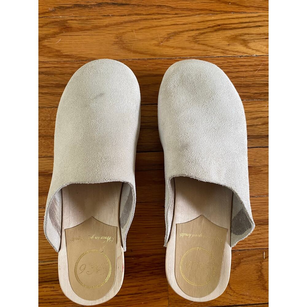 No.6 Contour Clog on Flat Base in Chalk Suede Slip On Sandals Shoes 36/ US 6